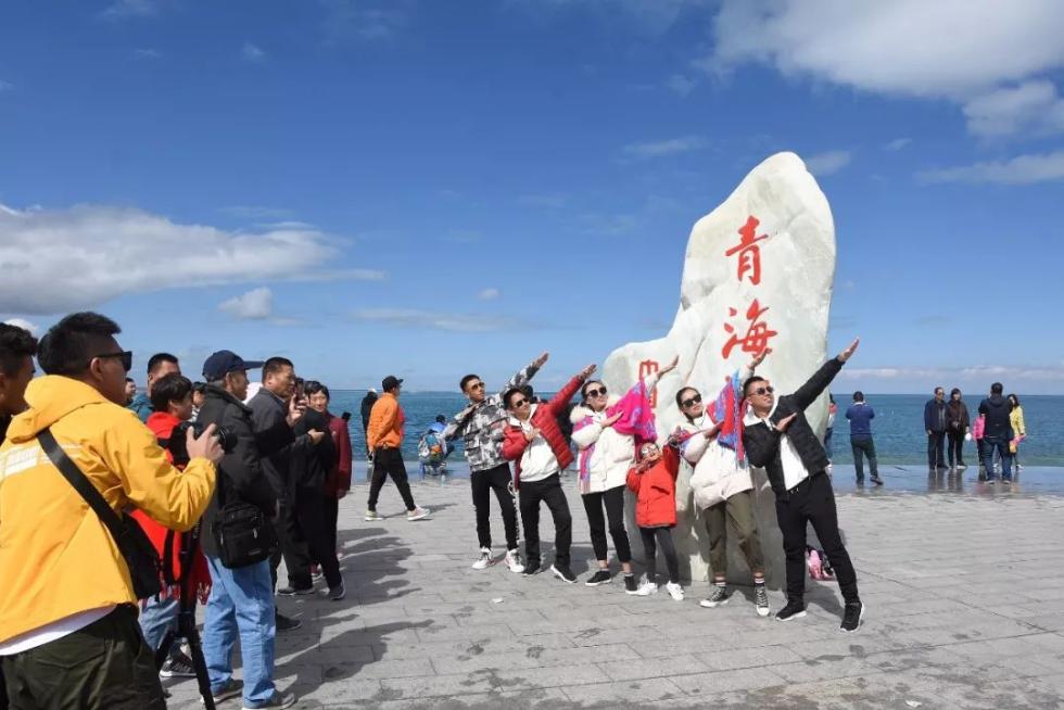 十一黄金周热档：假期撬动国内消费市场升级的新动能