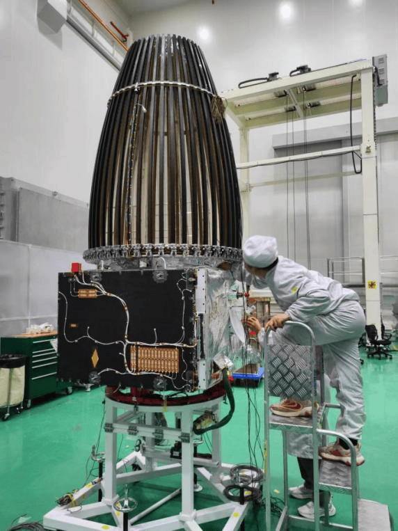 一箭5星！我国成功发射高速激光钻石星座试验系统