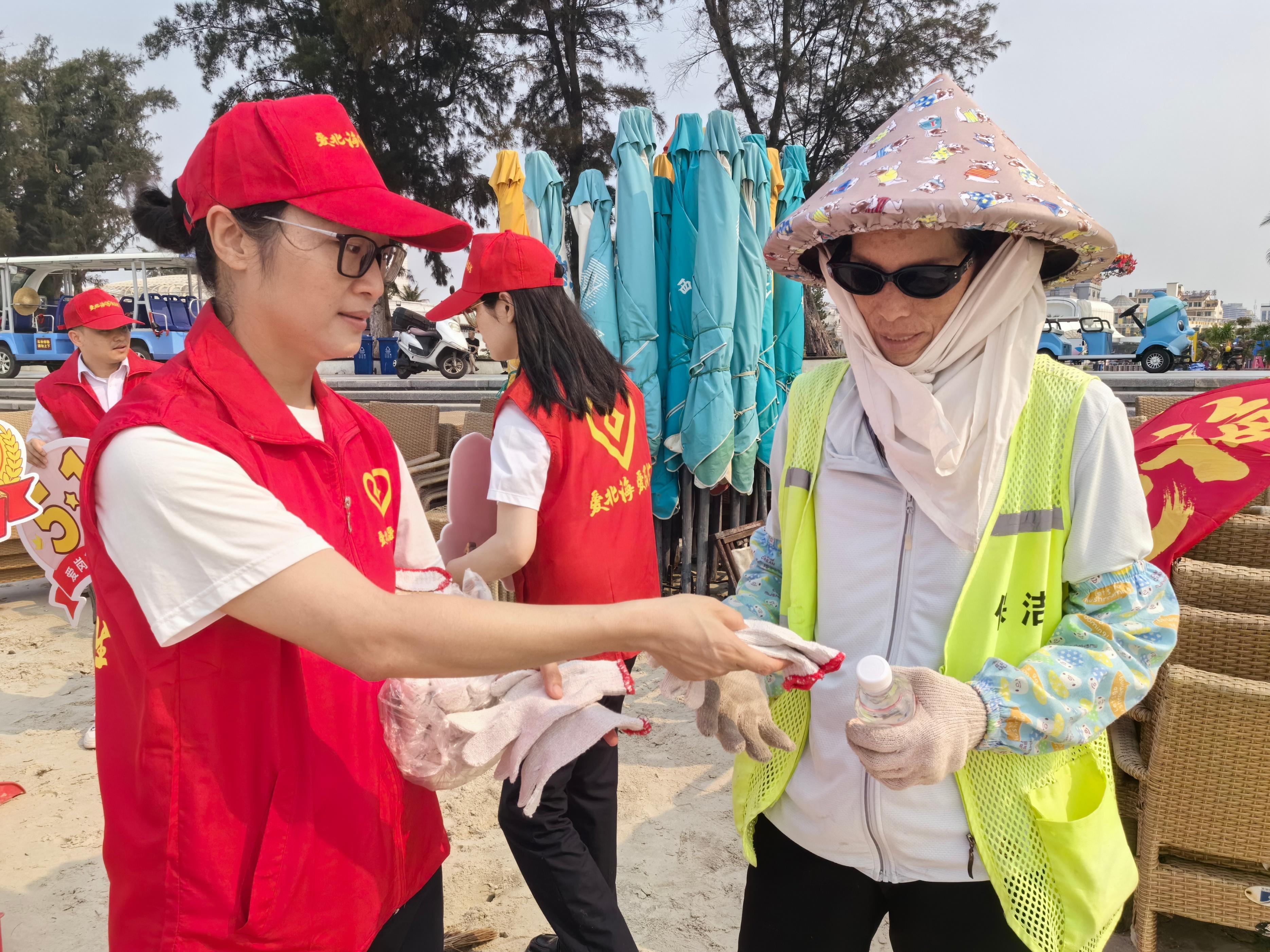 暖心助老 排忧解难——农行北京分行暖心服务行动进行时