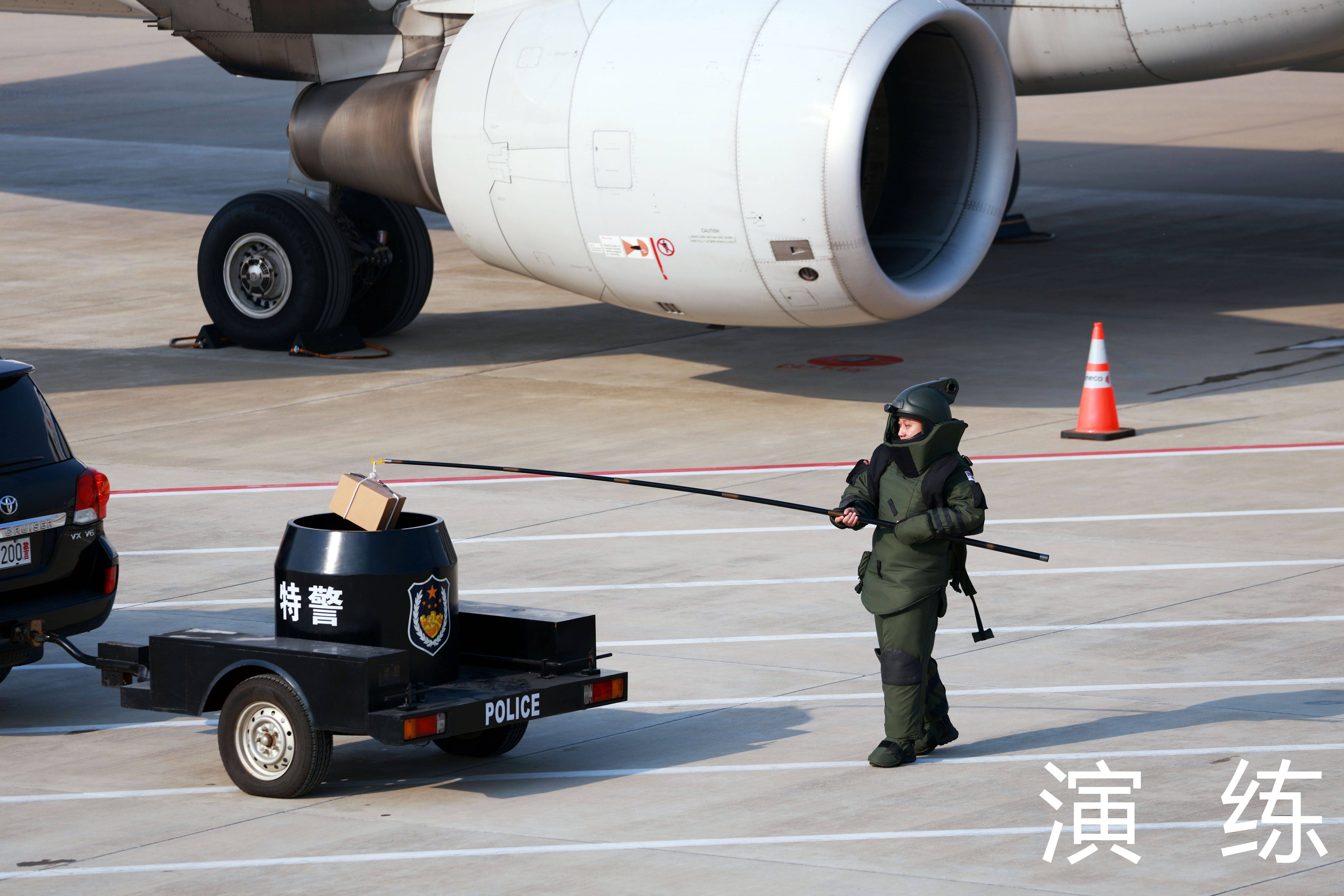 尾座式无人机亮相高原山区防灾救灾演习