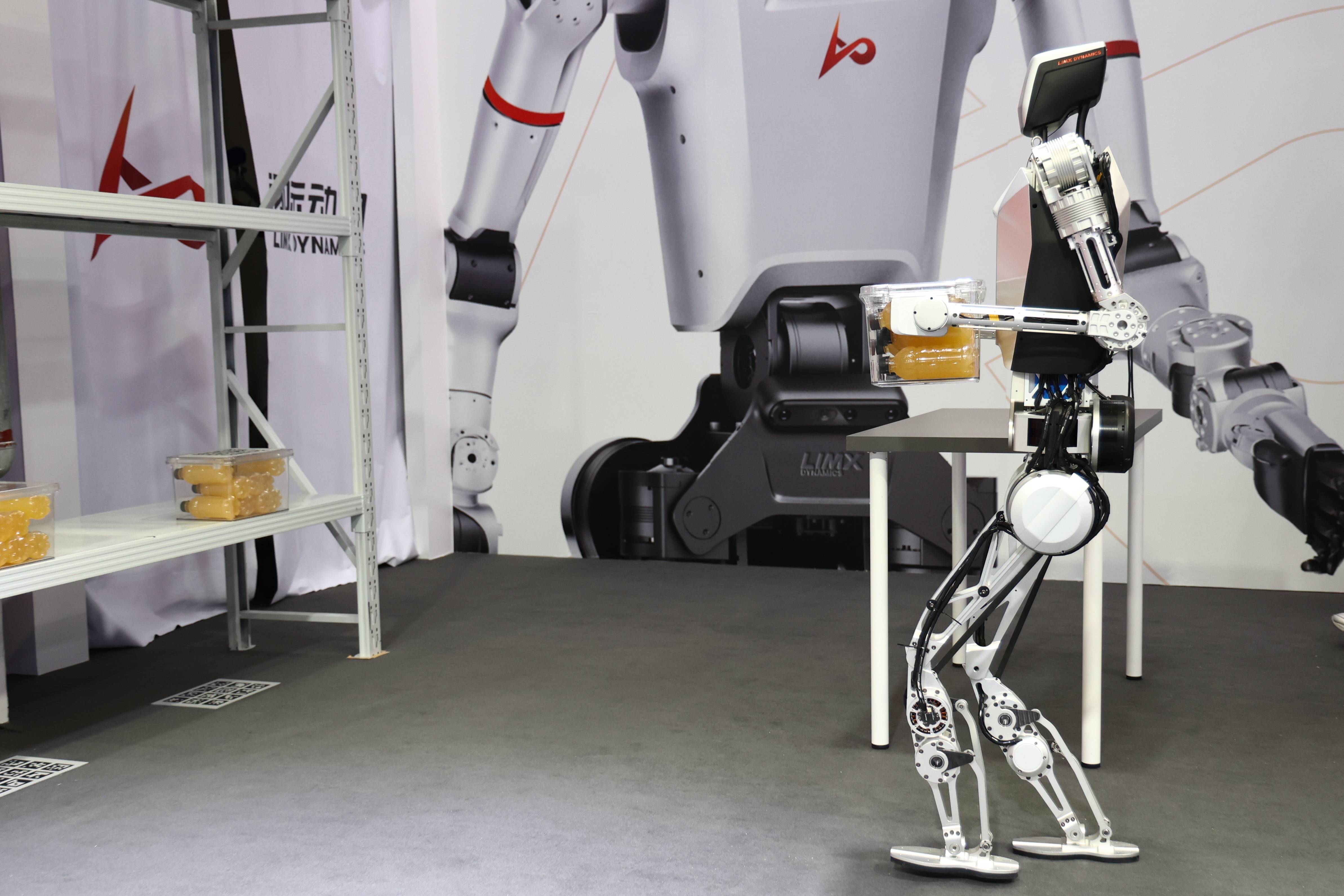 未来人形机器人能做啥工作?来看十大潜力应用场景!