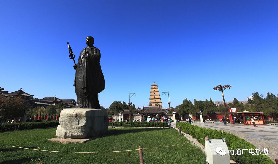 悦活情绪驿站亮相西安华清广场，共绘都市心灵绿洲